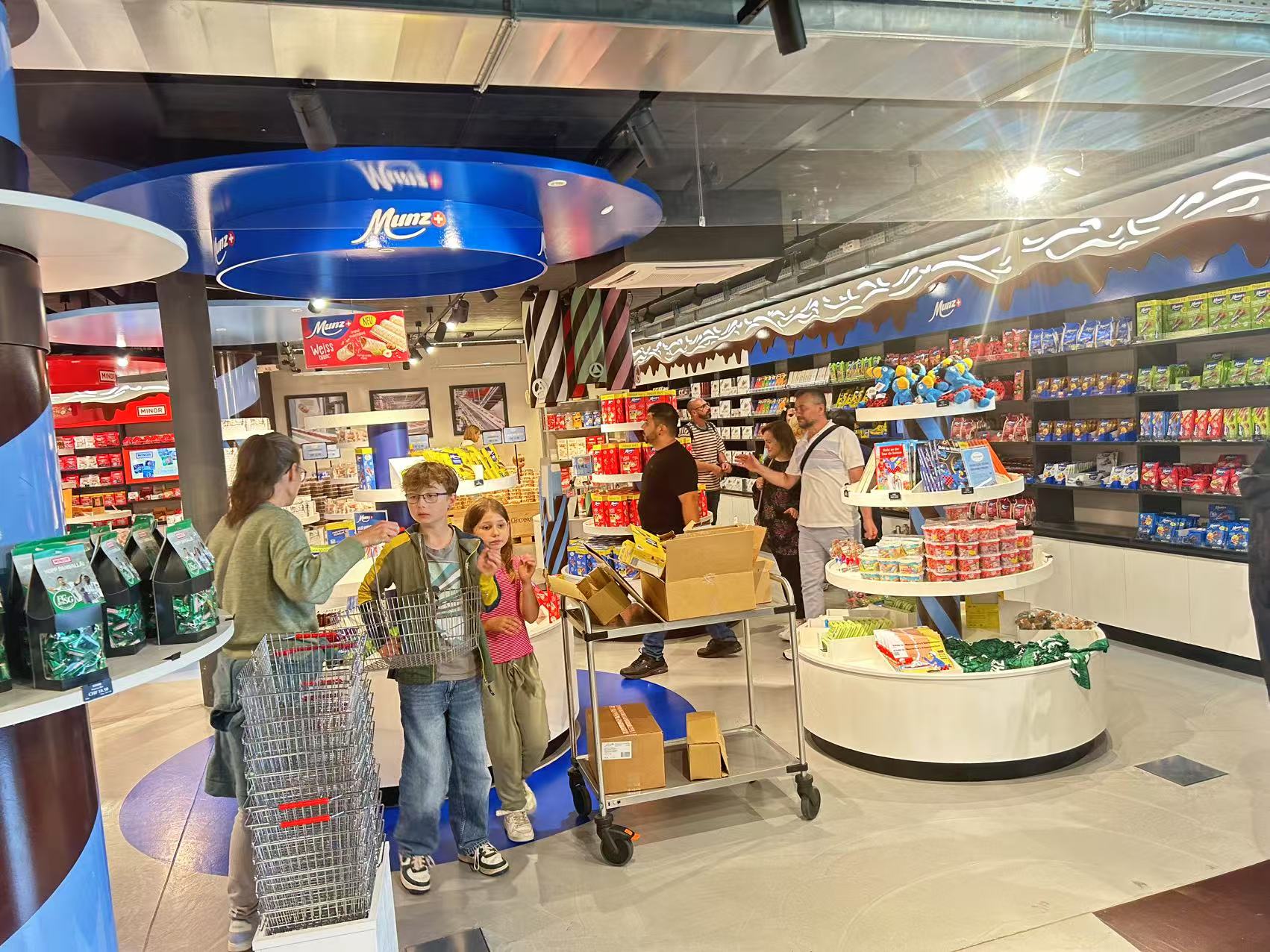 香甜的参观访问——走进瑞士巧克力厂 香甜的参观访问——走进瑞士巧克力厂