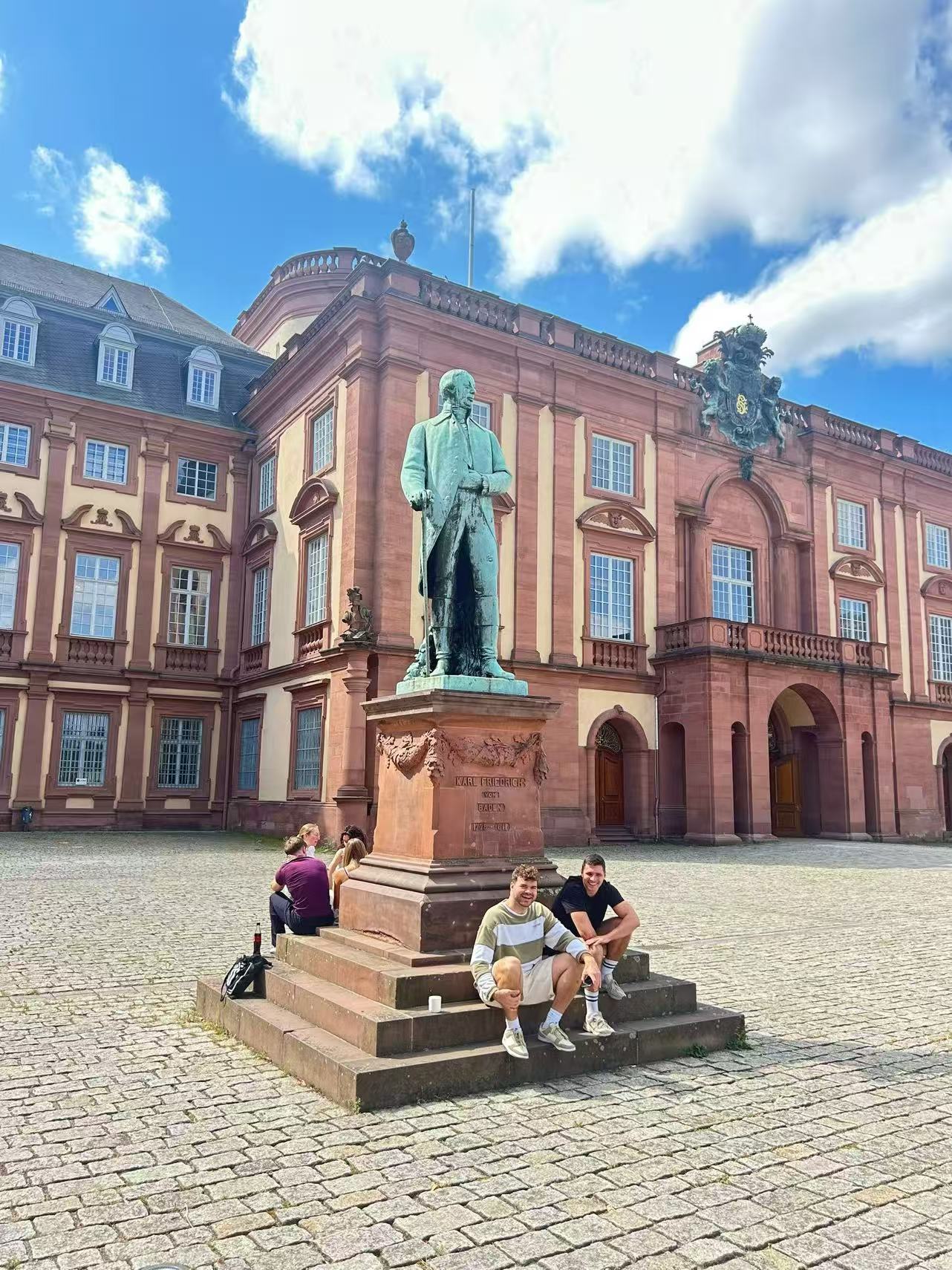 曼海姆宫：欧洲最大巴洛克式宫殿之一